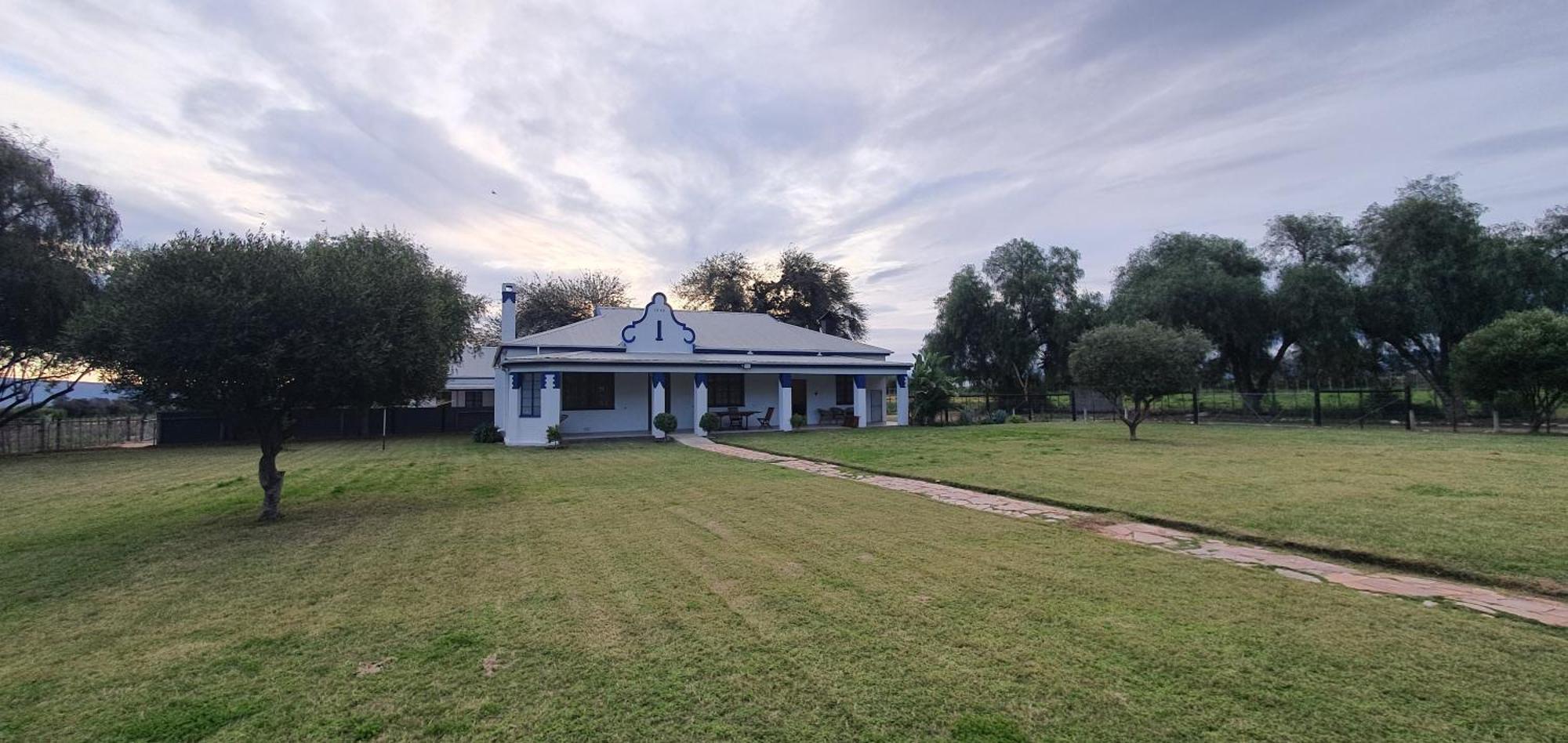 Karoo Leeu Self Catering Villa Oudtshoorn Ngoại thất bức ảnh