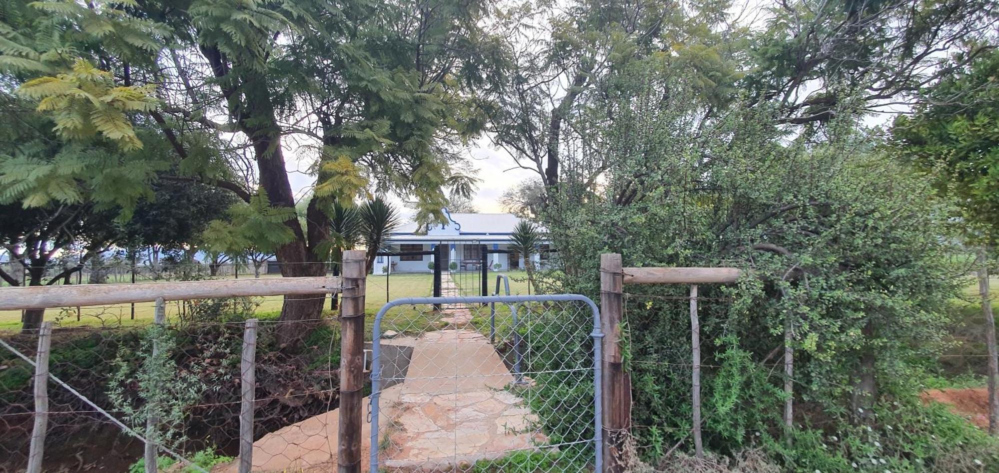 Karoo Leeu Self Catering Villa Oudtshoorn Ngoại thất bức ảnh