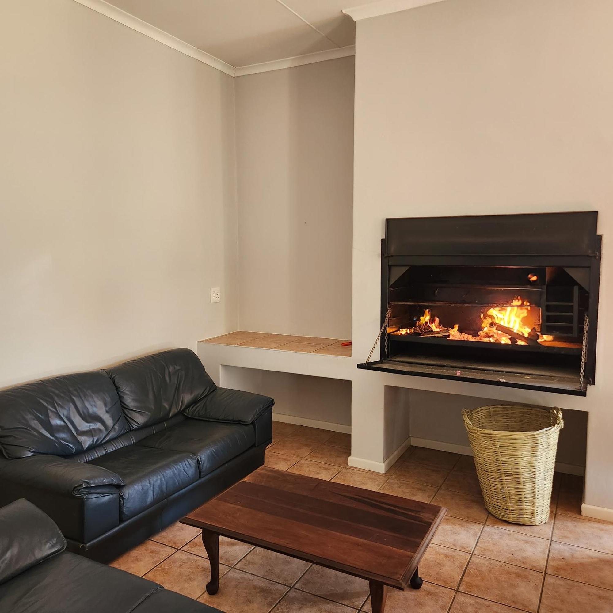 Karoo Leeu Self Catering Villa Oudtshoorn Ngoại thất bức ảnh